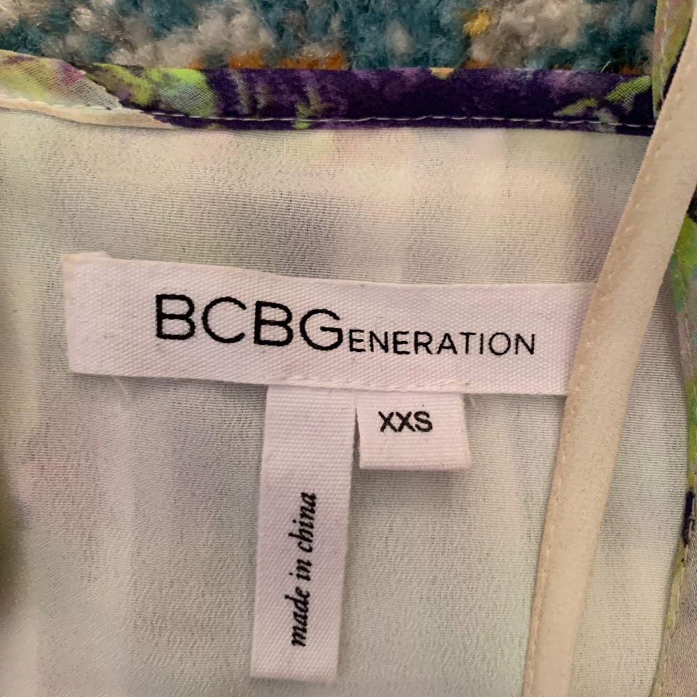 BCBG Floral Pleated Dress! - Picture 6 of 8